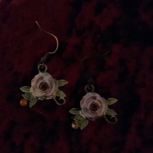 Pale Purple Rose Earrings